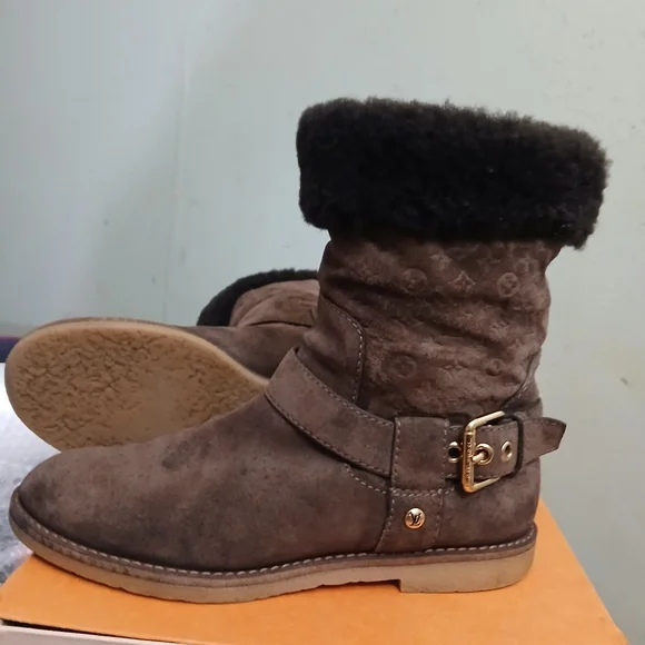 Authentiv Louis Vuitton Snowball Snow Boots/PreOwned/5 1/2-6 Good - Picture 9 of 17